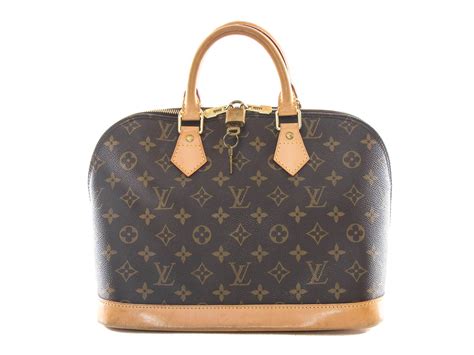 louis Vuitton Monogram signature